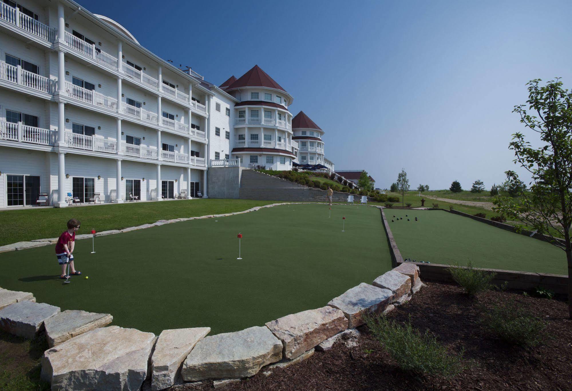 Blue Harbor Resort & Spa Sheboygan Exterior photo